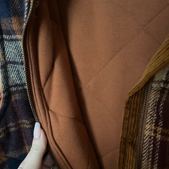 Plaid Vest - Picture 4 of 4